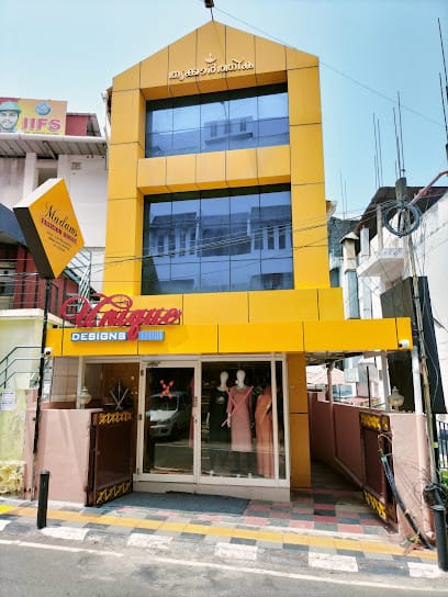 Madam's Fashion House "make your own fashion statement" business photograph