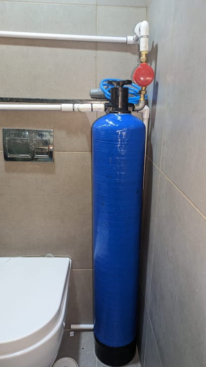 LSOM AQUA SOLUTIONS business photograph