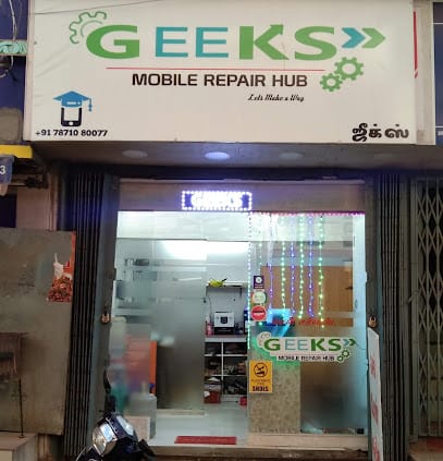 GEEKS MOBILE REPAIR HUB business photograph