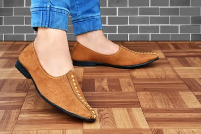 ADVICK SHOES business photograph