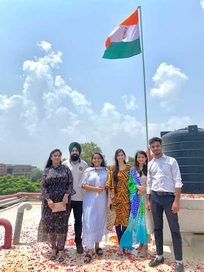 Pinaak Ventures LLP - Best SEO Company In Chandigarh business photograph