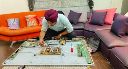 DPS electronics business photograph