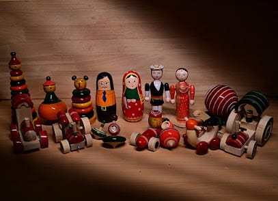 CHANNAPATNA TOYS BY MEERAN ART AND CRAFTS business photograph