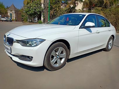 Tripiez Car Rental business photograph