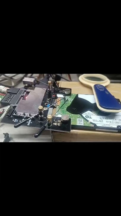 Clicks Data Recovery and Lab business photograph