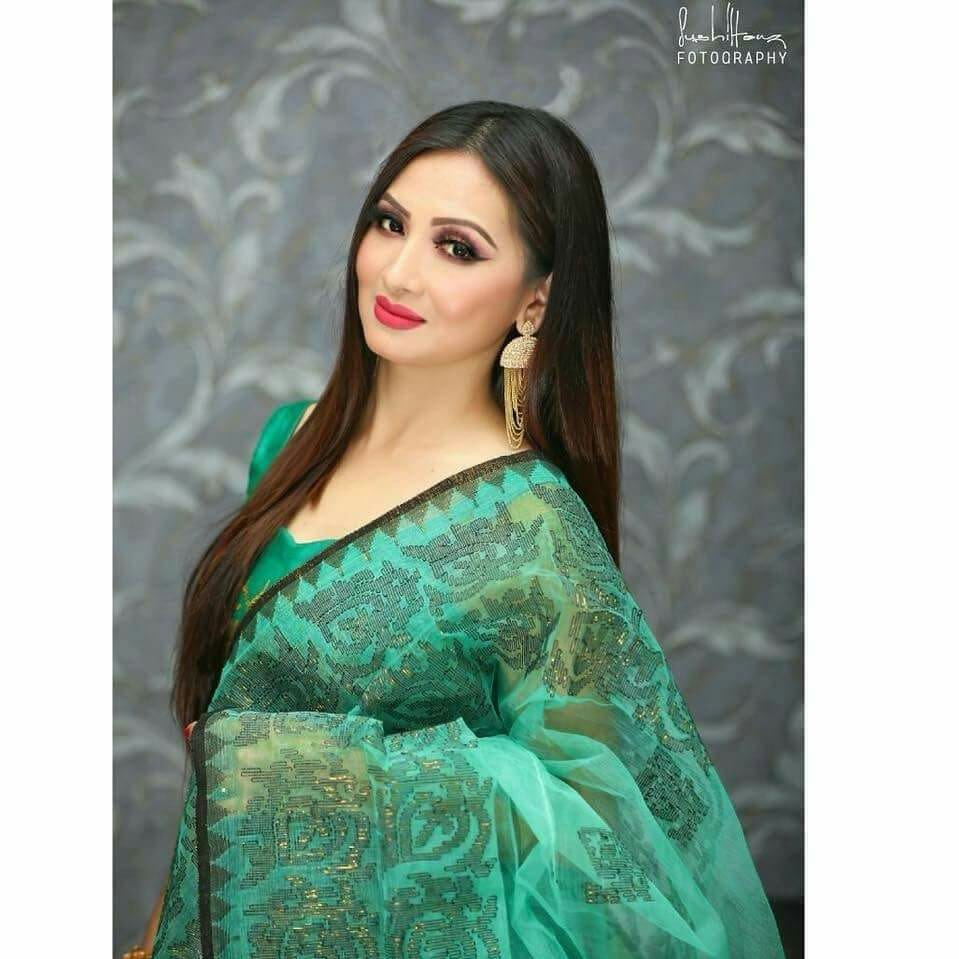 Wangkheiphee Mantri's Handloom business photograph