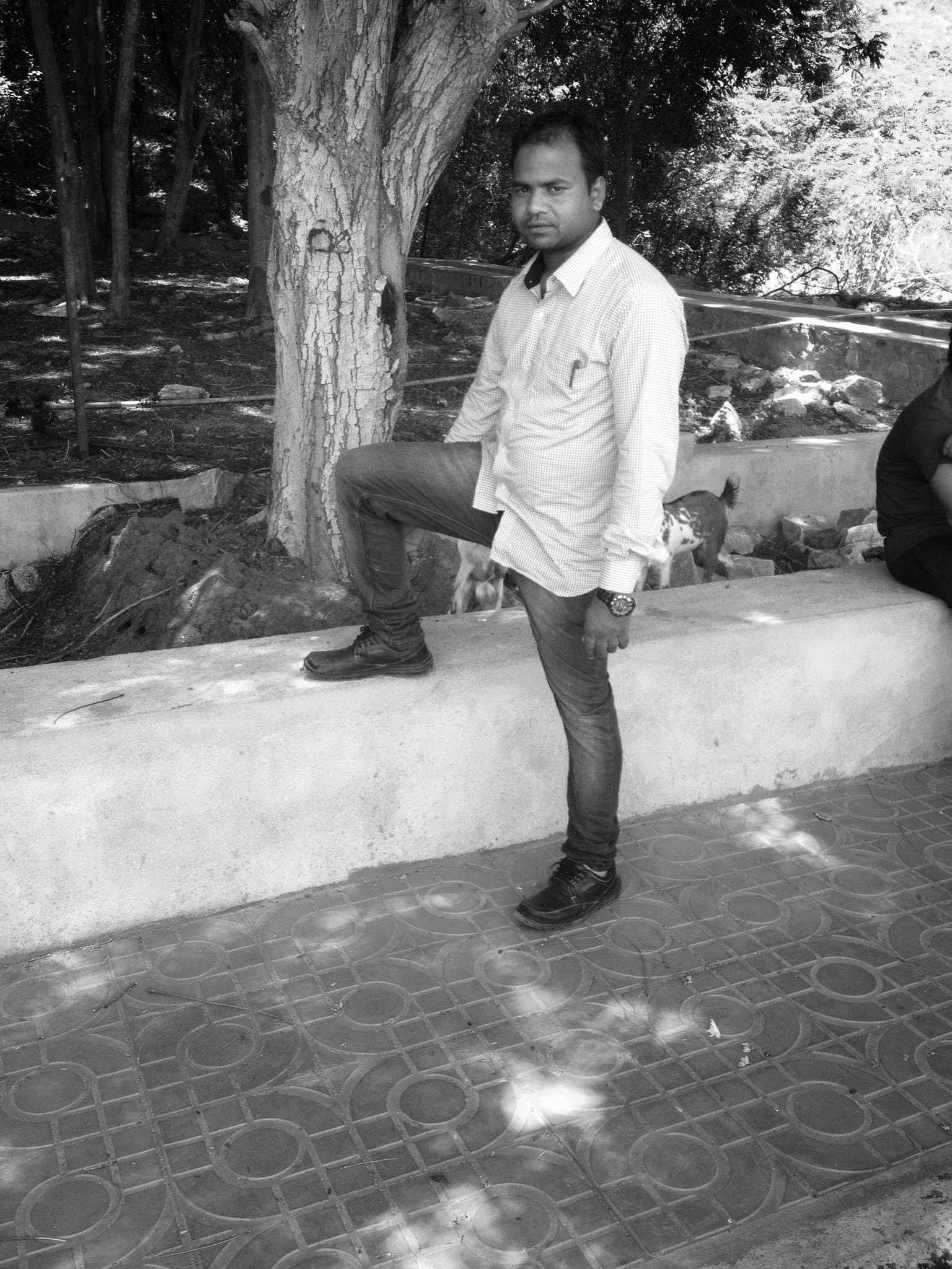 SUPREME MOTORS SPL IN CAR REPAIR AND DENTING PAINTING business photograph