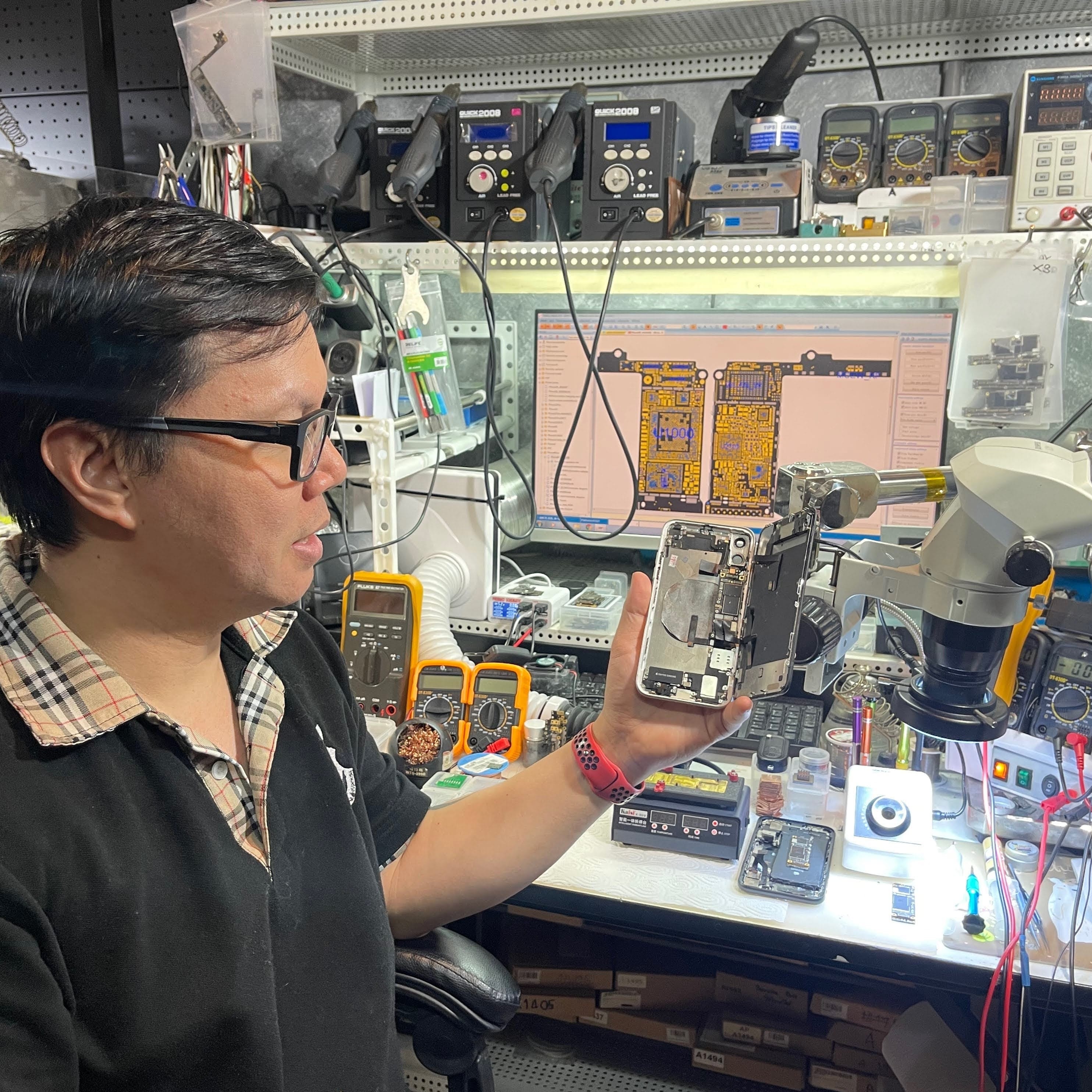 iPhone iOs Thailand (A.M. Tech & Media CO.,LTD) business photograph