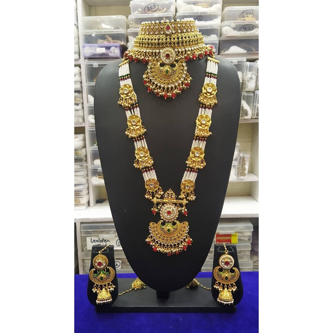 MEVADA JEWELLERS business photograph