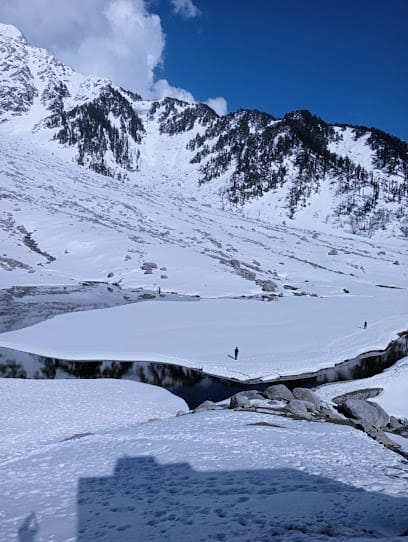 Dhauladhar Travels And Hikers business photograph