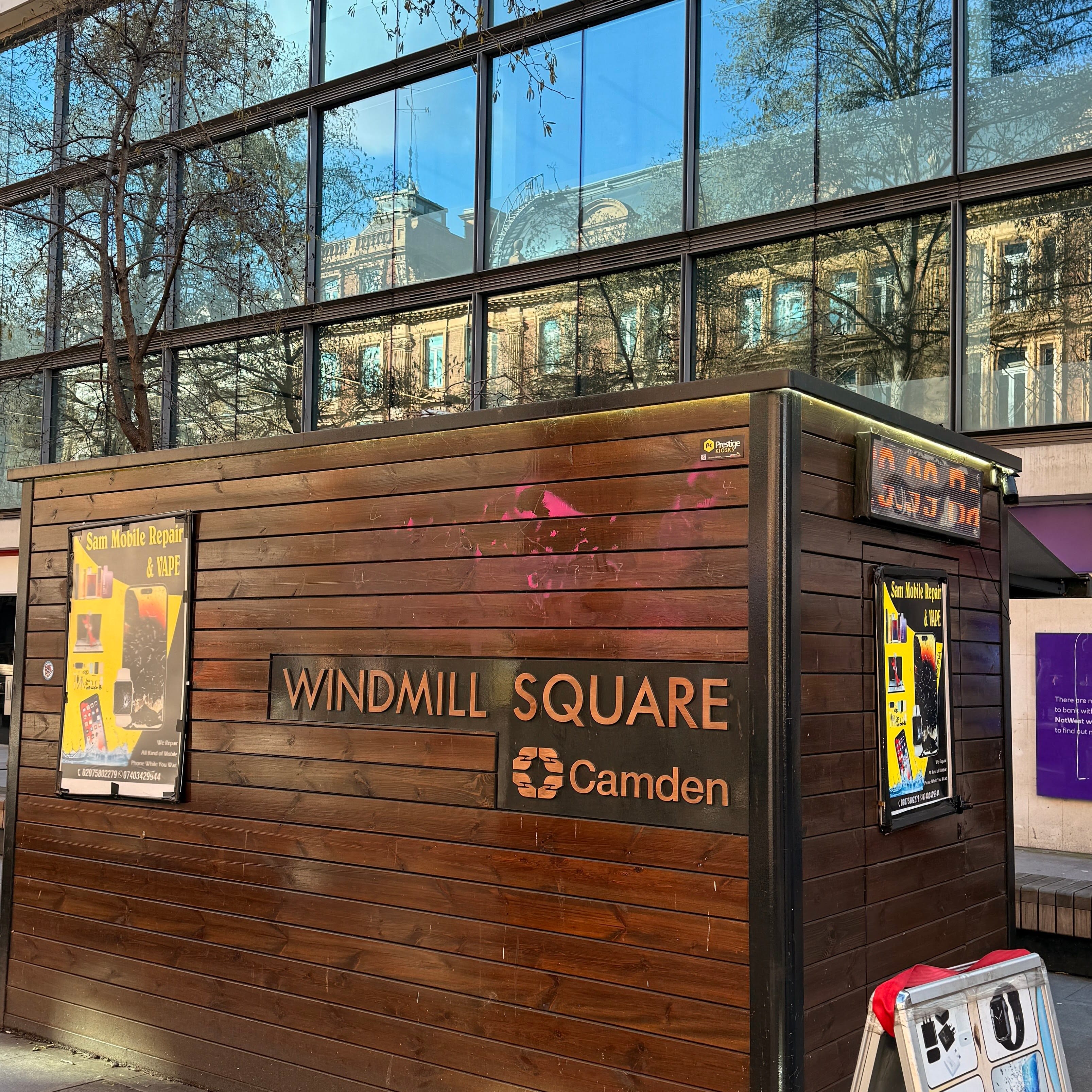 Mobile Phone Repair business photograph