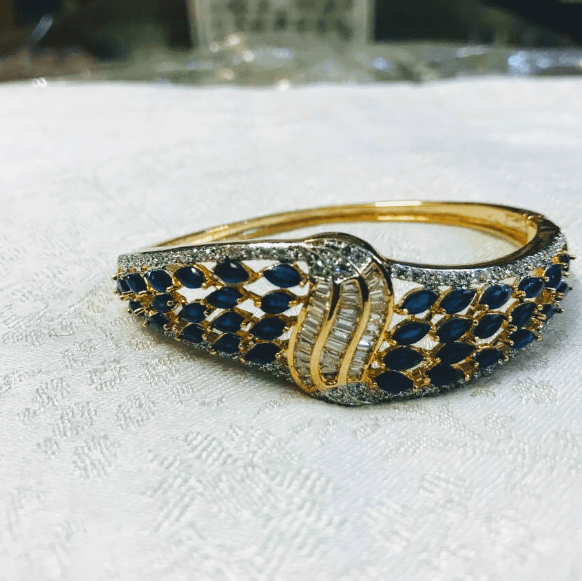 JASMIN art and craft business photograph