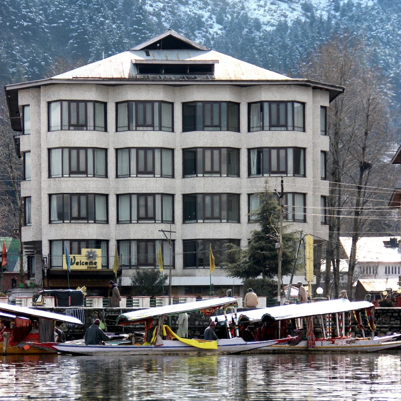 Welcome Hotel business photograph