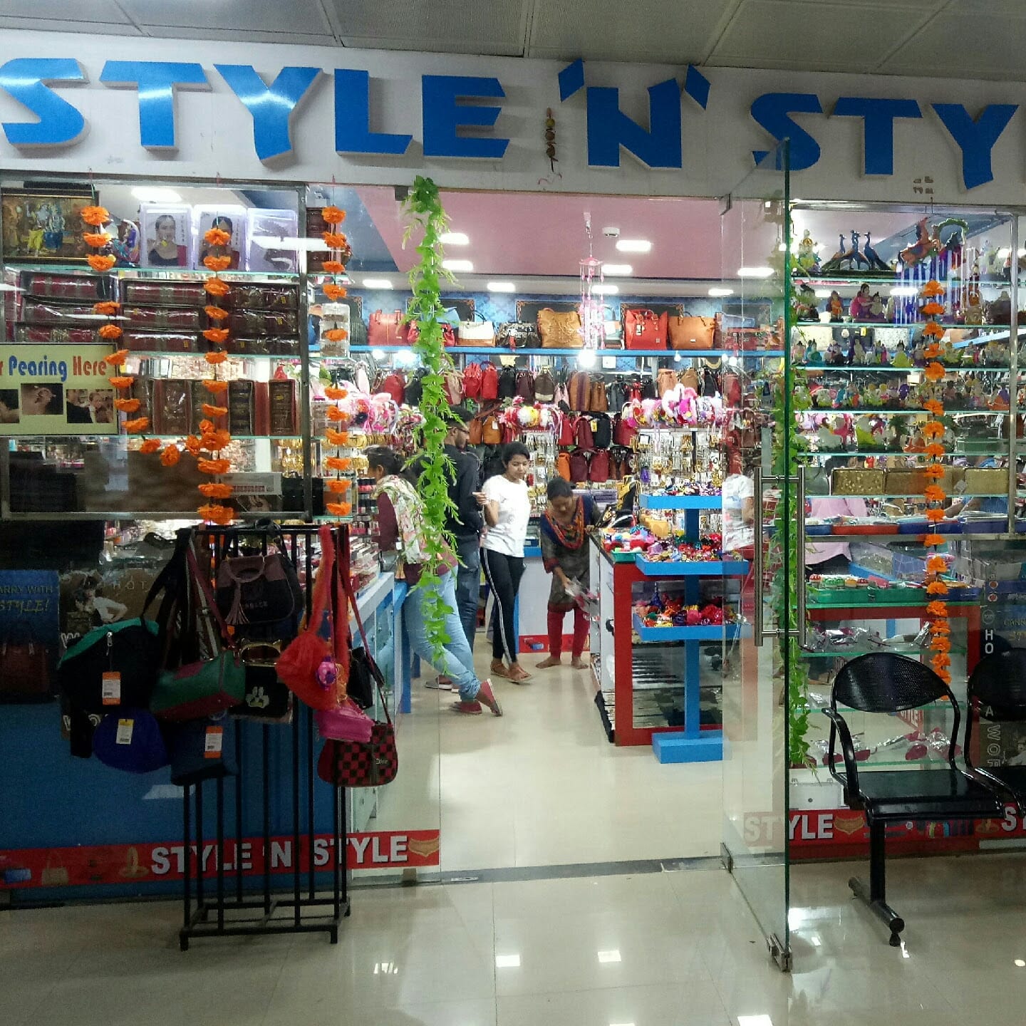 STYLE N STYLE business photograph