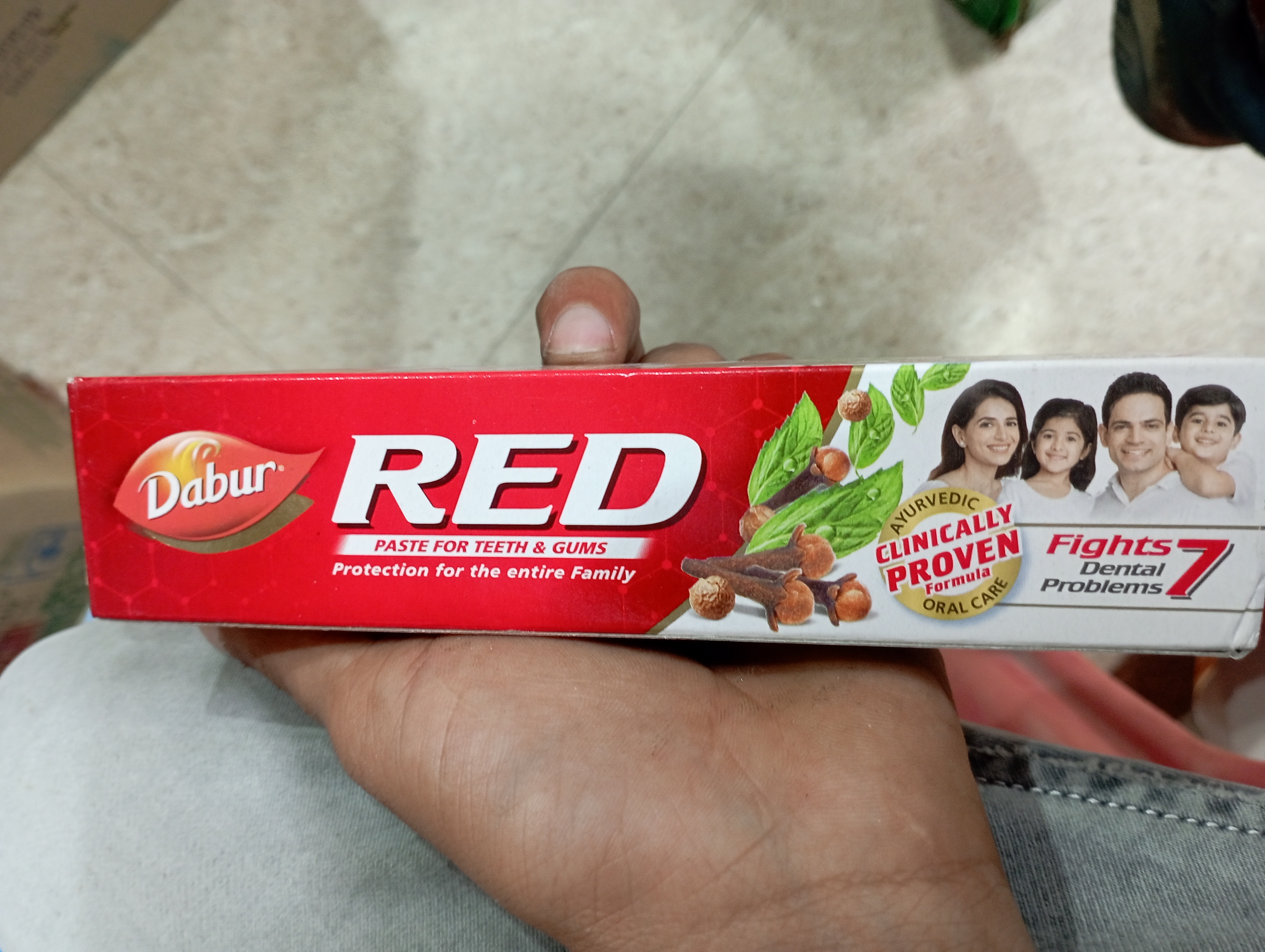 Dabur red paste for teeth