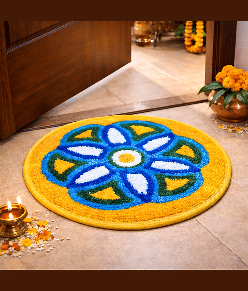 LADLI JEE Set of 1 Regular Polyester Door Mat ( 53 X 53 cm ) Yellow