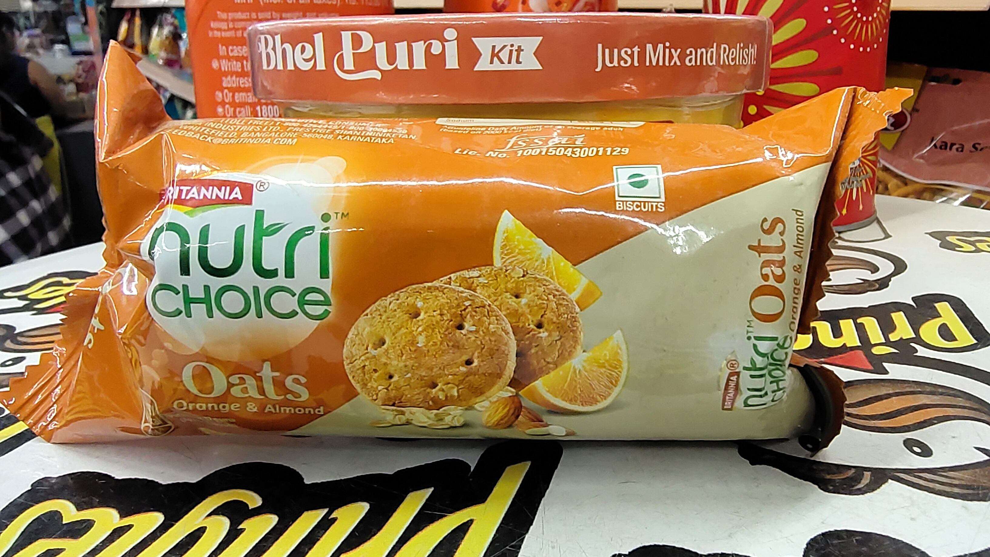 Britannia nutri choice oats orange and almond biscuits