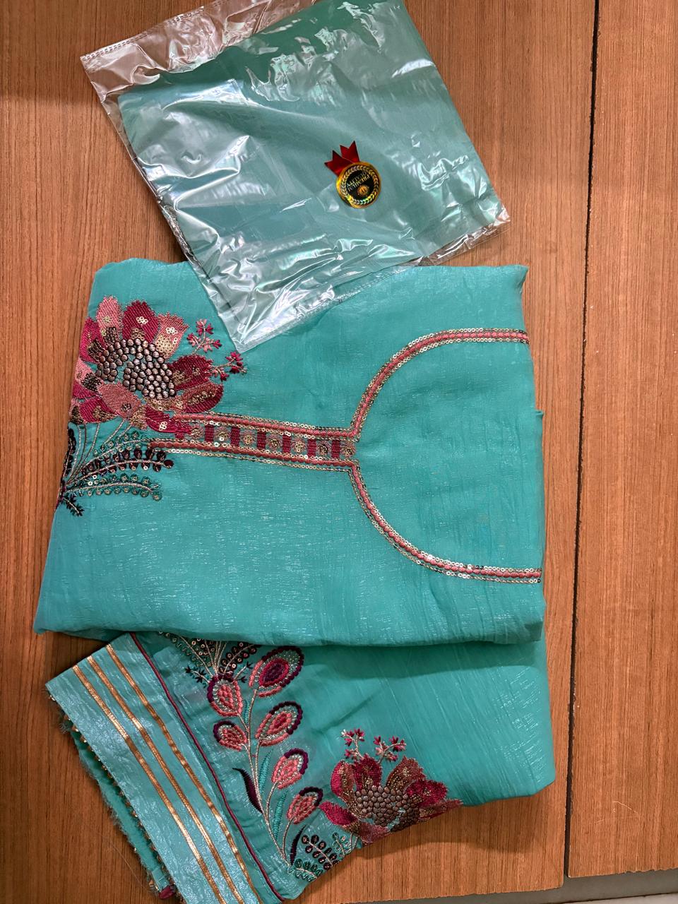 Pakistani suit
