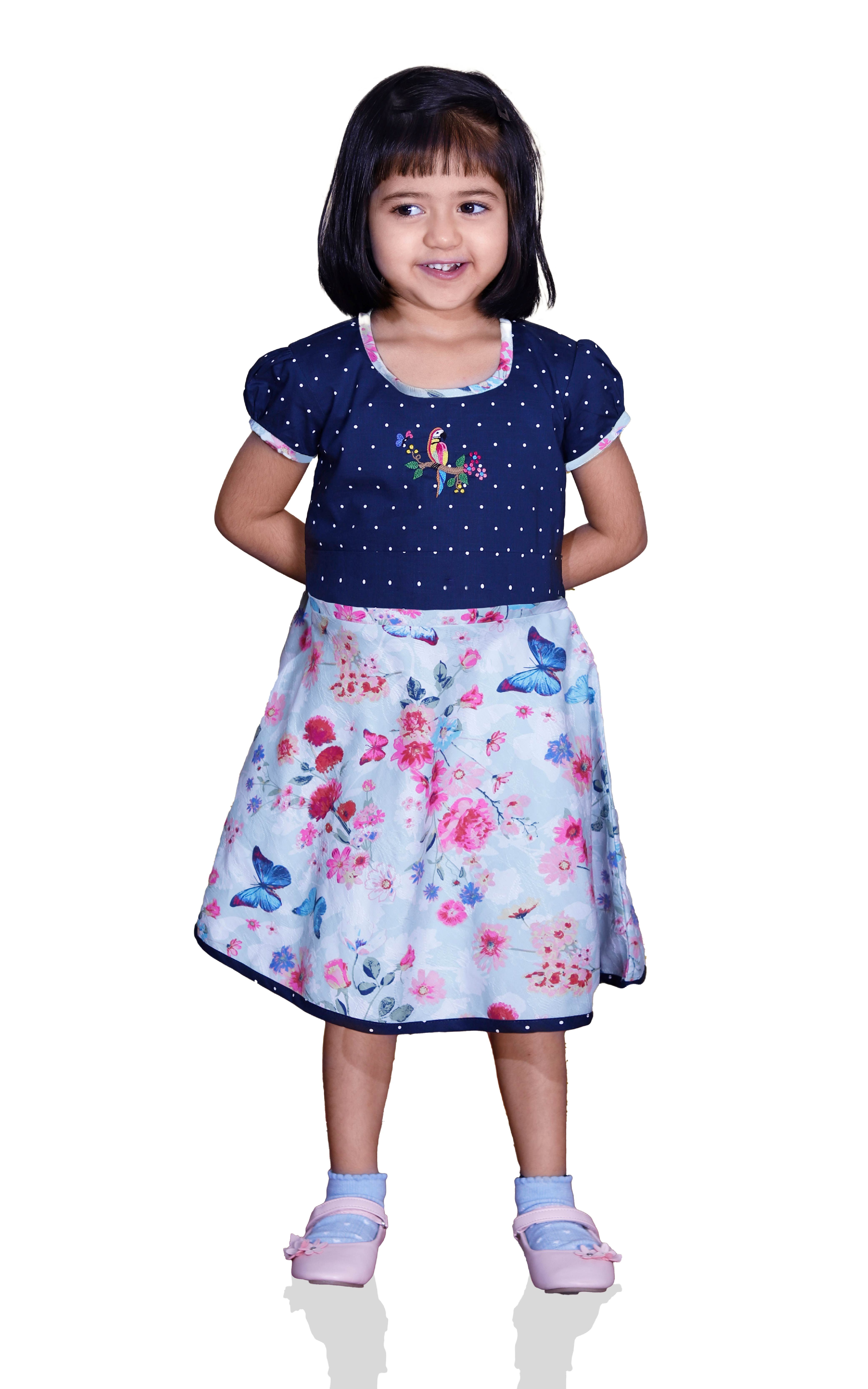 DE CHEVALERiE en Rouge - Sterling Raspberry Frock- Blue 4- 5 Years