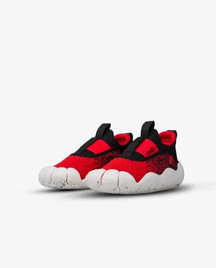 ArettoLeaps Kids Slip-On Adaptive Fit Breathable & Anti-Skid Casual Sneakers