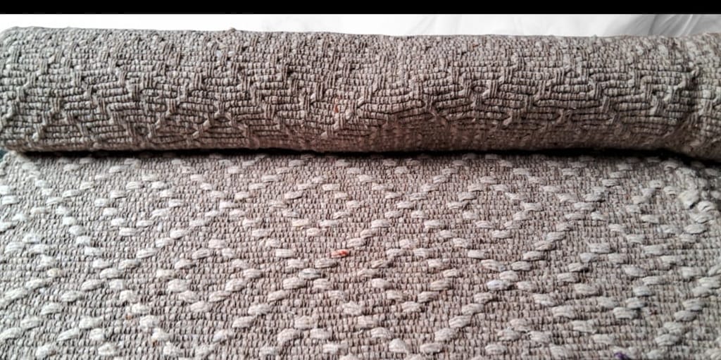PASHANMO Hand-Woven Cotton Rug with Diamond Weave and Tassels – Mud colored, 4ft x 6ft