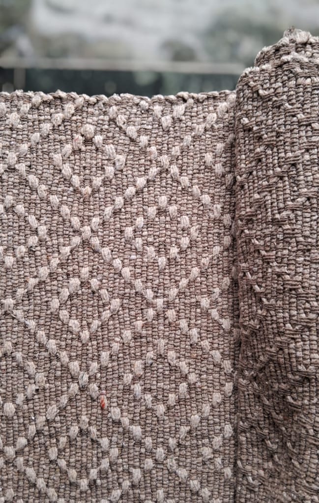 PASHANMO Hand-Woven Cotton Rug with Diamond Weave and Tassels – Mud colored, 4ft x 6ft view 2