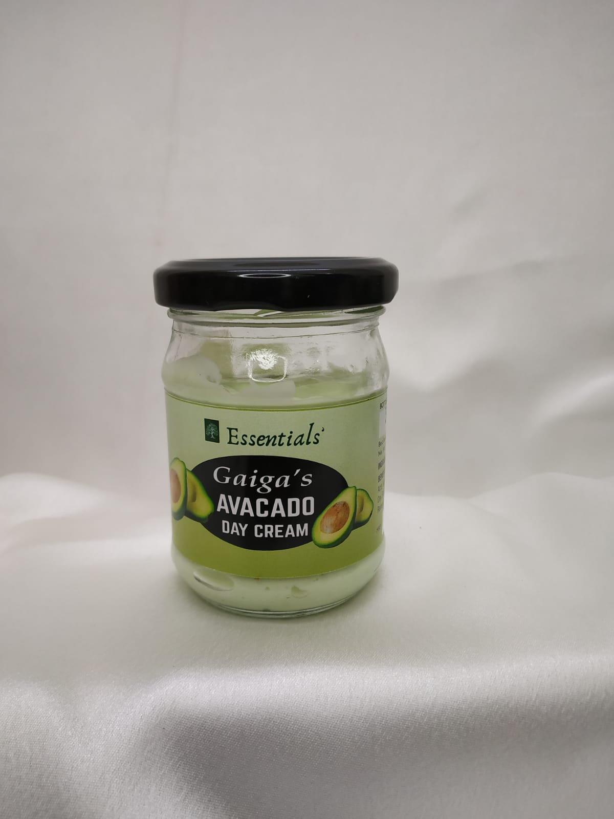 Essentials Avocado Day Cream 100 Gms