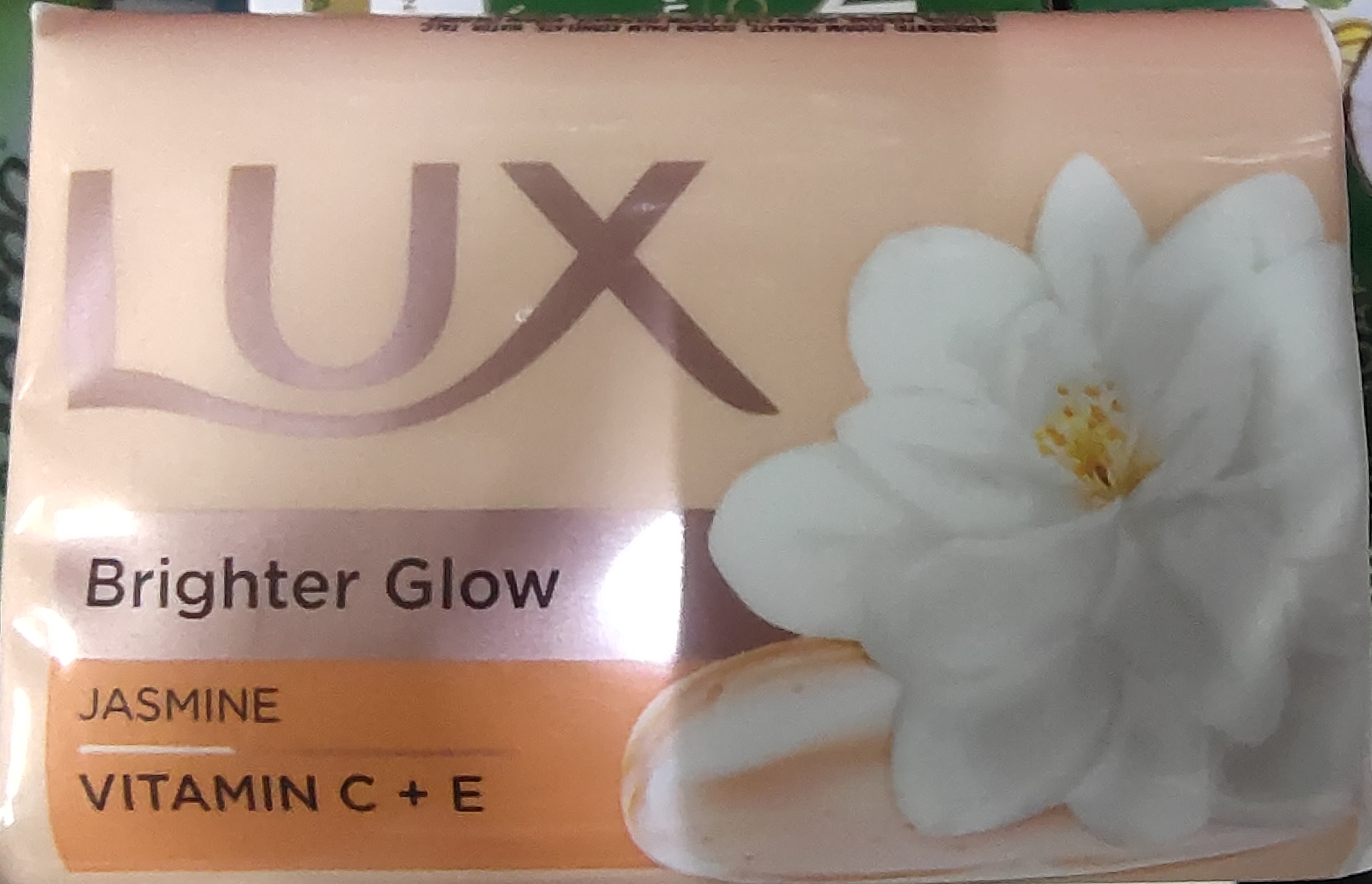 Lux bathing soap brighter glow