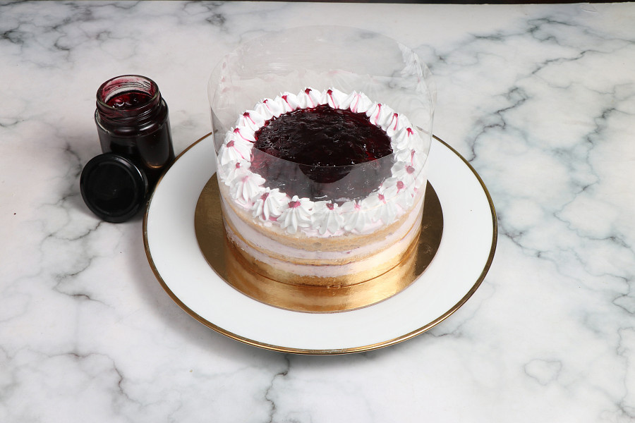 Blueberry pull me up cake 500g
