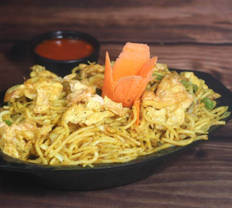 Egg Hakka Noodles