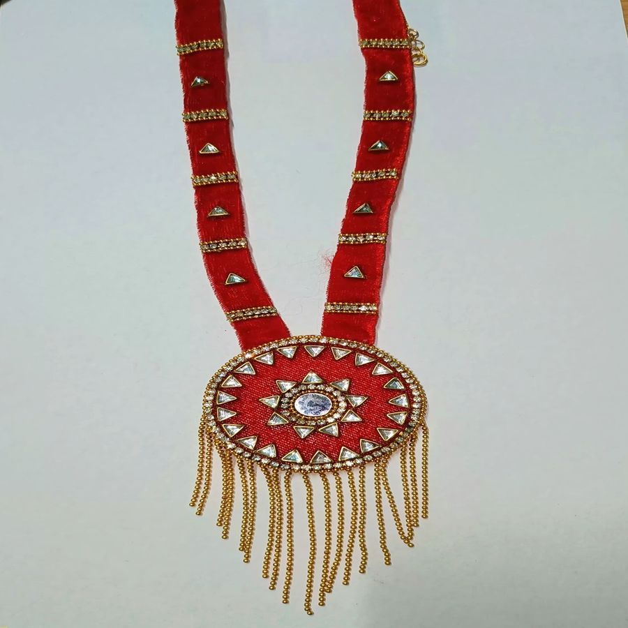 Copper and Brass and Steel and Black Metal and Wood and Paper and Fabric and Stones and Others Chains & Necklaces view 2