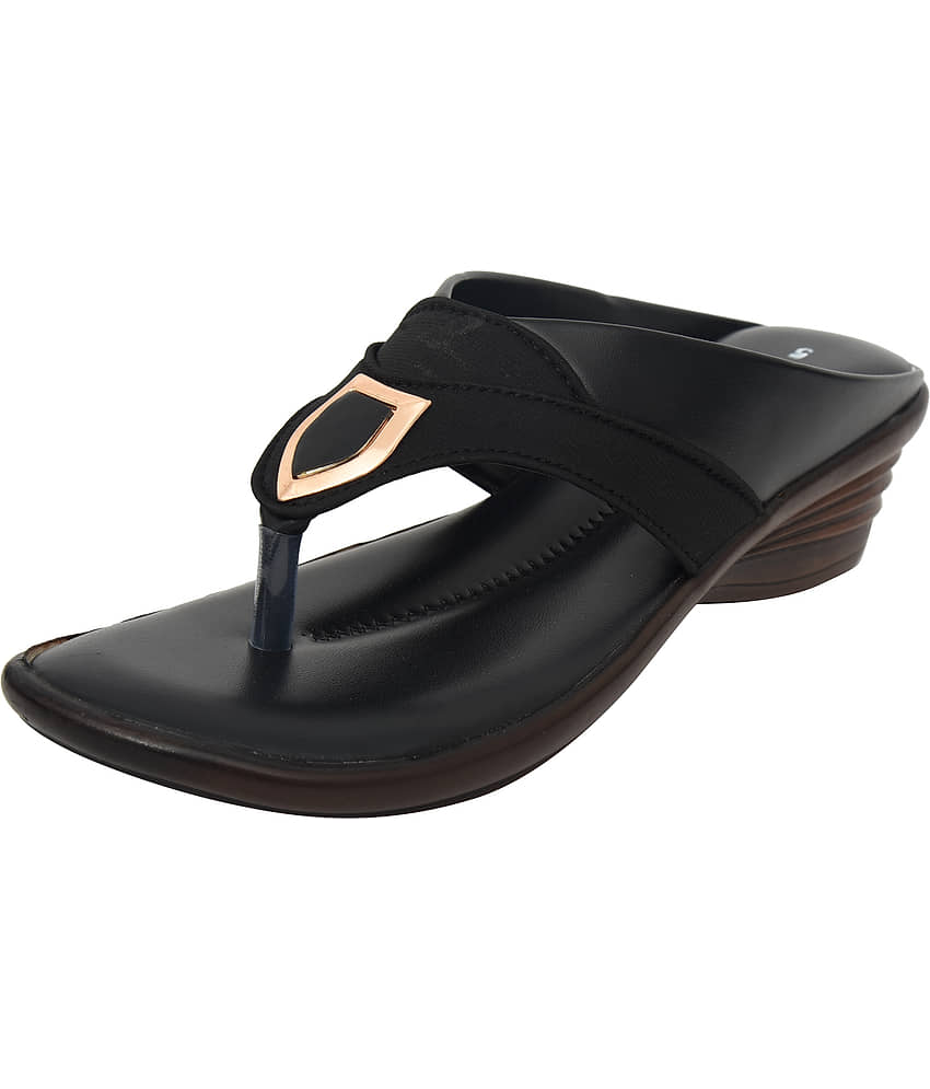 Racecourse - Black Women's Slip On Heels view 2