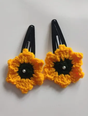 Crochet hairclip