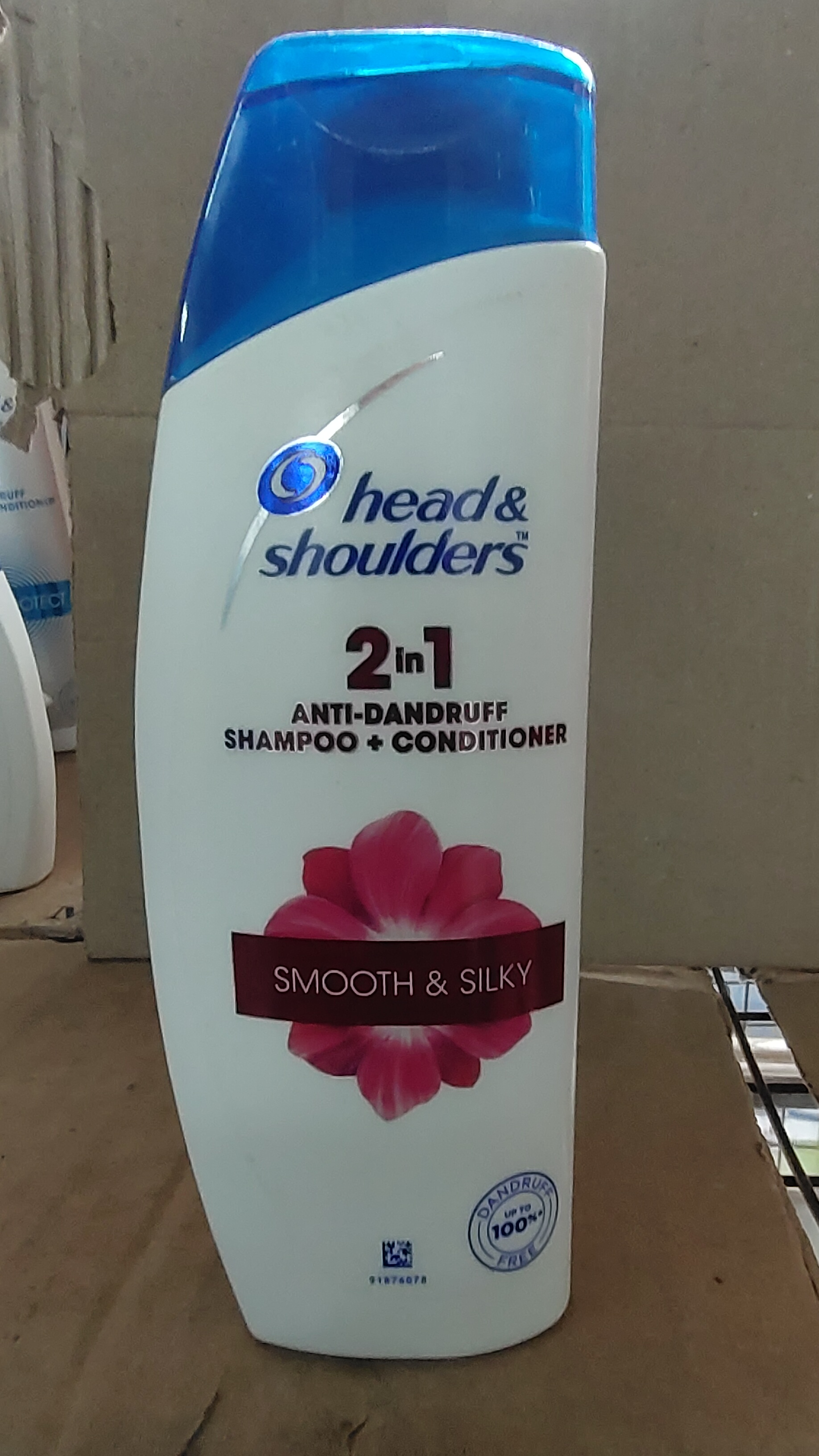 Head & shoulder 2in1 anti dandruff shampoo + conditioner smooth & silky