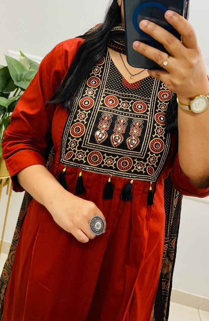 Heavy Cotton Hand Work Kurta Set view 2