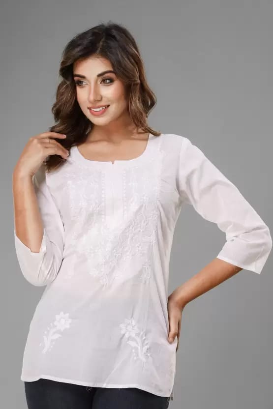 Women Embroidered Pure Cotton Straight Kurta (White)