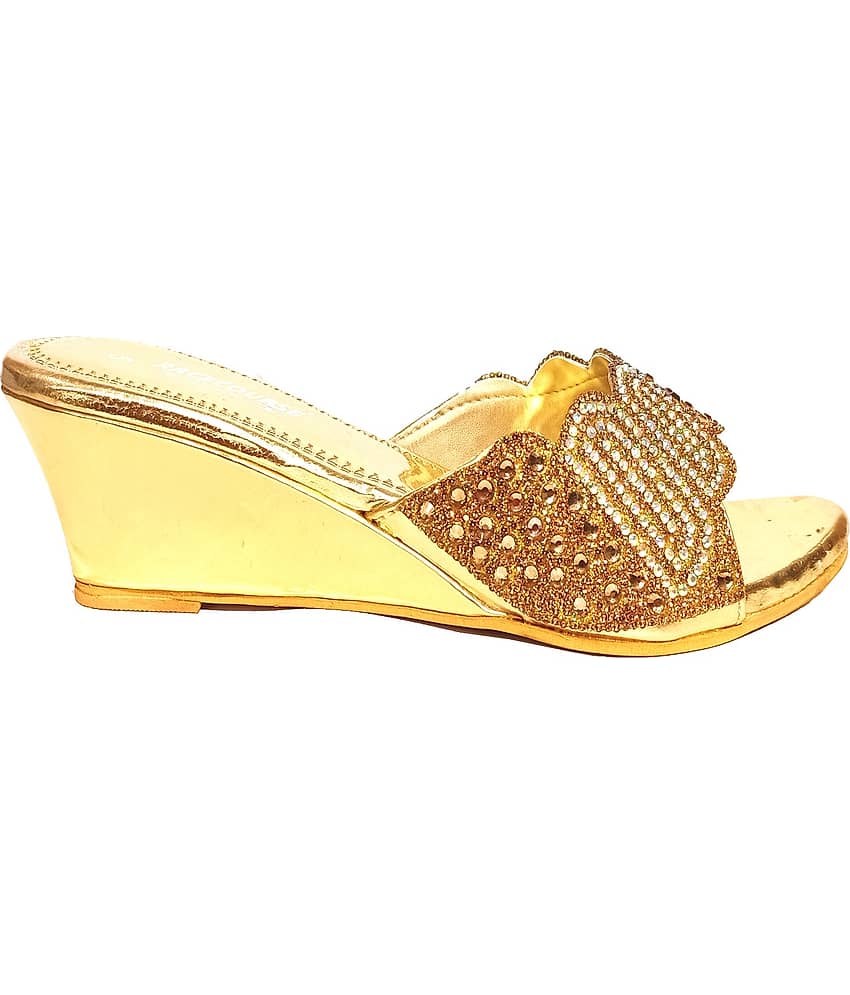 Racecourse - Gold Women's Slip On Heels view 2