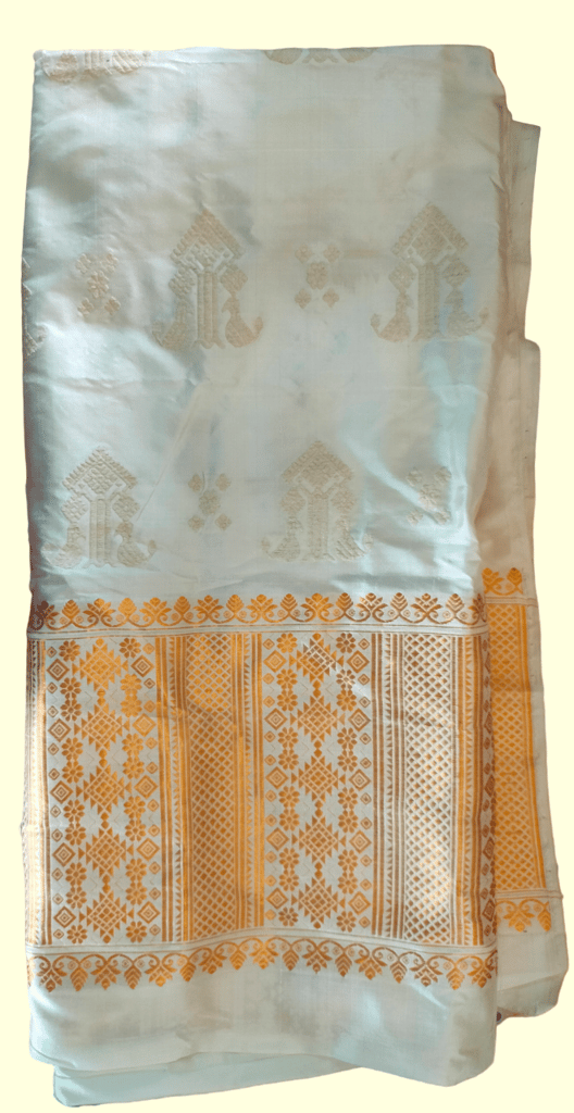Golden white Paat Mekhela Chadar (outstanding design) view 2