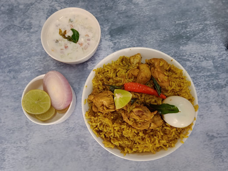 Boneless chicken biryani