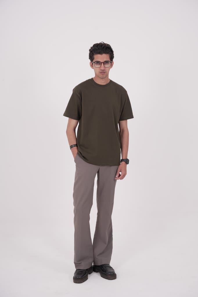 Essential Basics 210GSM Oversized Plain T-shirt view 2