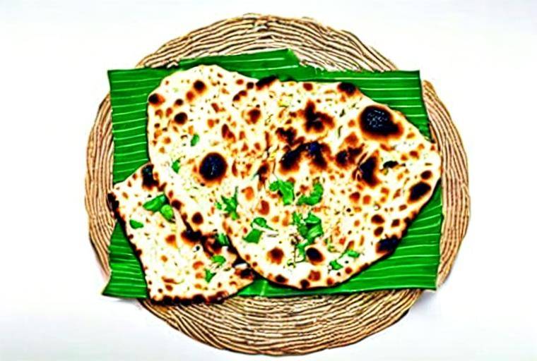 Paneer Naan [Per Pieces]
