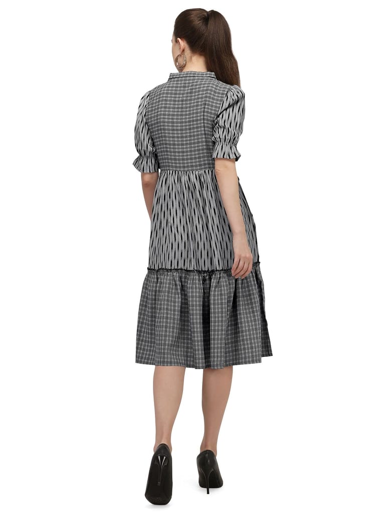 SHOPPING QUEEN Women Rayon A-Line Dress view 2