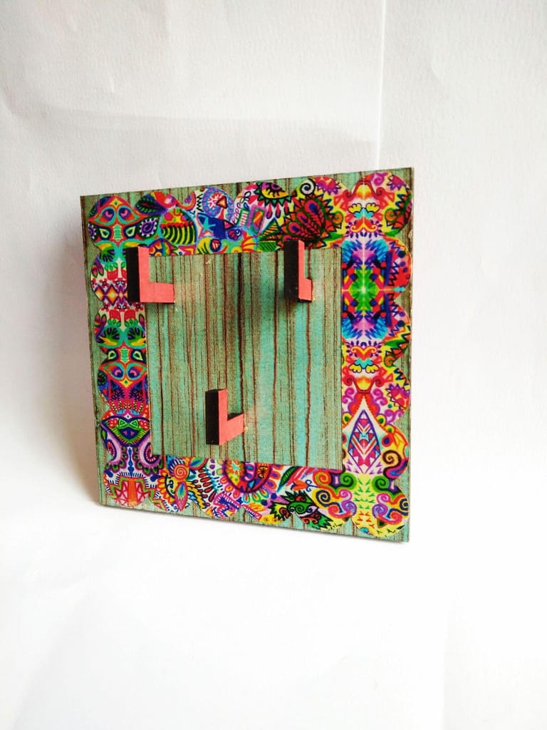 KEY HOLDER - SQUARE WOODEN BASE WITH SUMMER TRAIL ARTWORK FRAME view 2