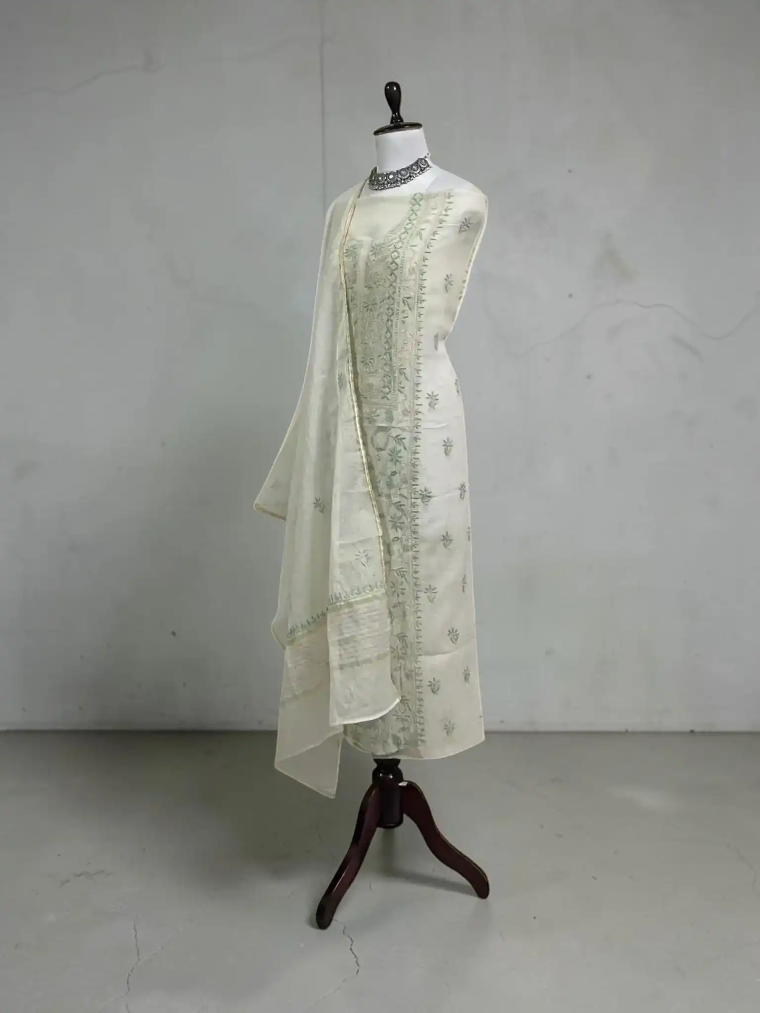 Lucknow Chikankari Hand-Embroidered Mul Cotton Dress Material view 2