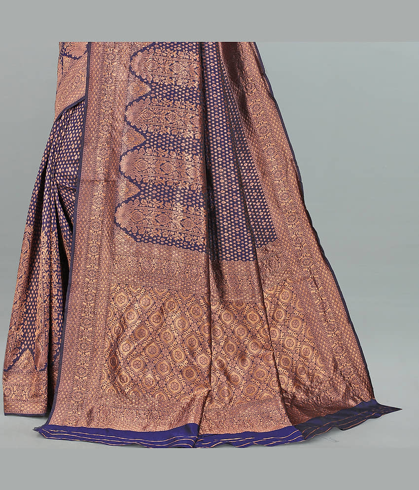 Om Shantam Sarees Banarasi Silk Embellished Saree With Unstitched Blouse Piece ( Green ) view 2