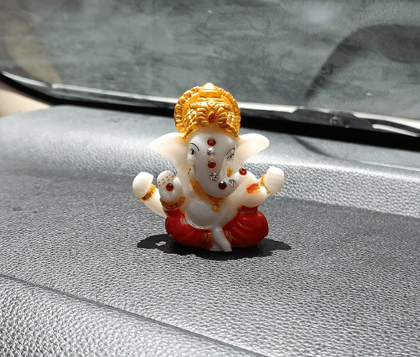Ayushmann Traders Ganesh Idol Car Dashboard - Hindu Ganesha Statue India Ganpati Lord Murti Mandir Diwali Gifts view 2