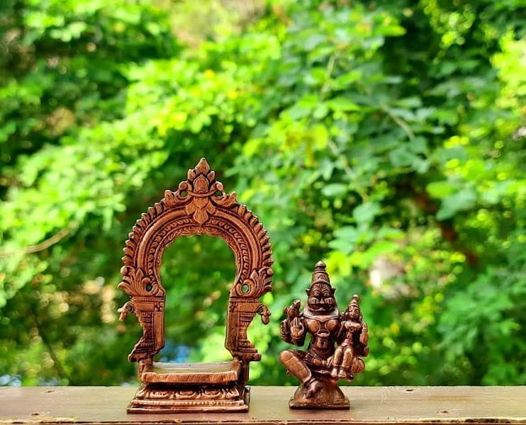 Searchers Paradise - Copper Idols Lakshmi Narasimhar with Prabhavalli ,3.3 inches, Copper Handmade 160 Grams, Patina Antique Finish, Pack of 1 Piece view 2