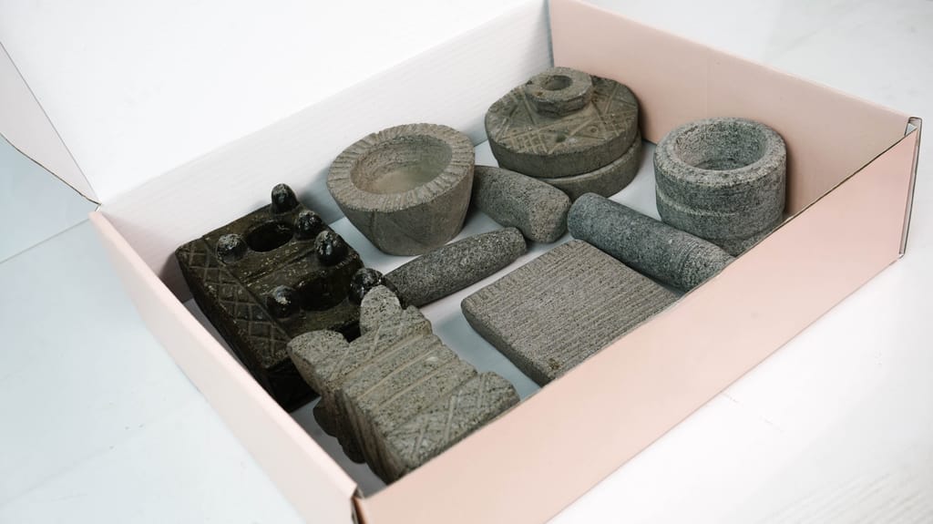 Traditional Rock Showpiece set (Pata-varvanta, Jate, Tulas, Ukhal, Chul, Khalabatta) view 2