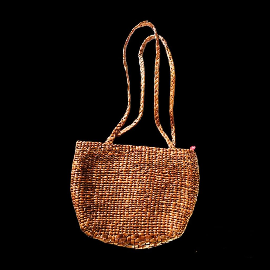WATER HYACINTH HANDBAG view 2