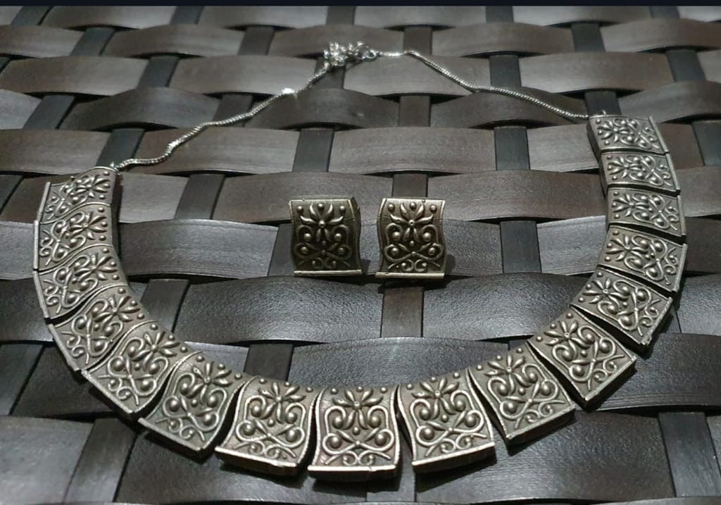 German Silver Antique Finished Jewelry Set view 2